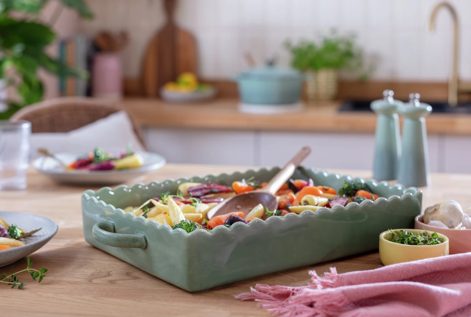 Habitat Herbalist Large Ceramic Roaster - Image 2