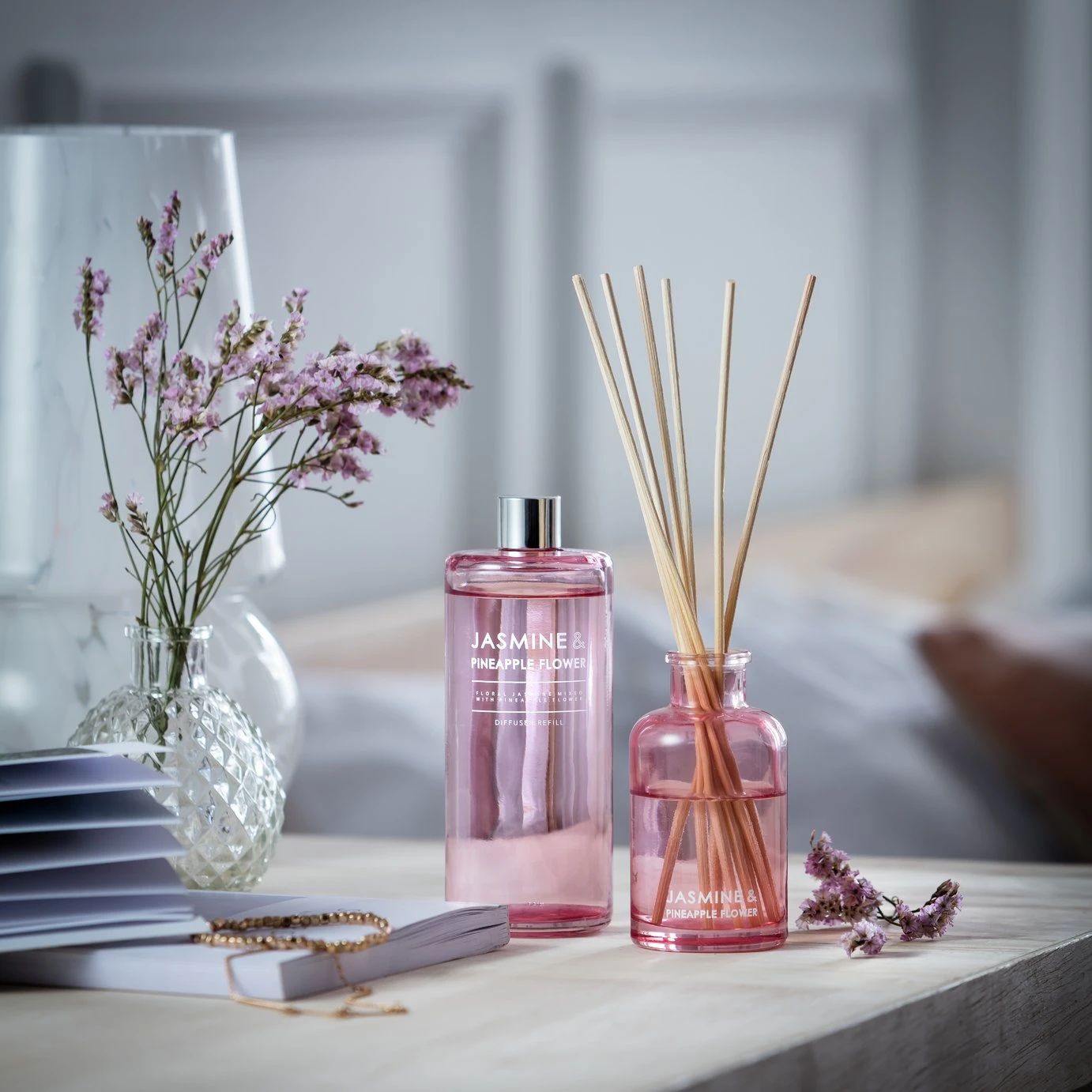 Habitat Diffuser & Refill Set - Jasmine & Pineapple Flower - Image 2