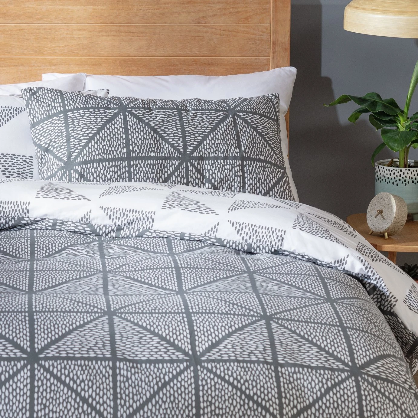 Habitat Stockholm Diamond Dash Grey Bedding Set - Single