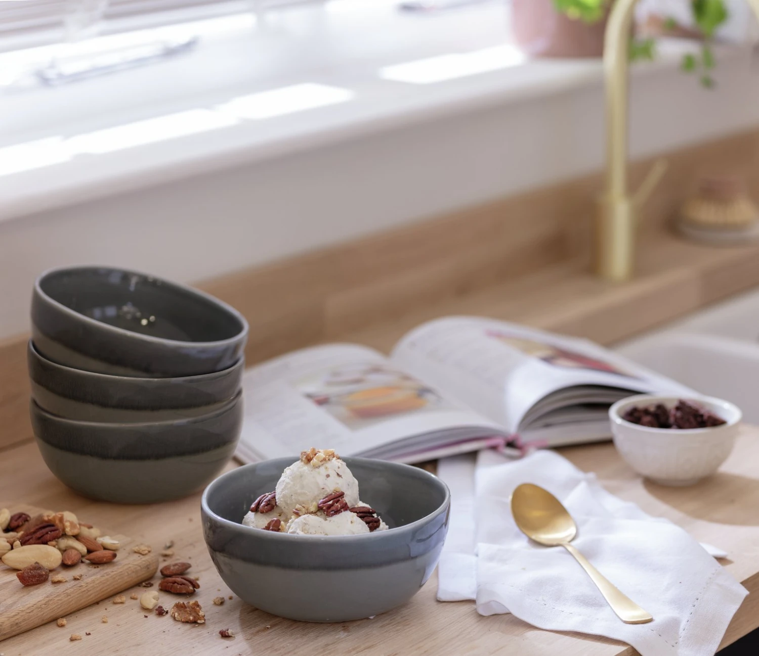 Habitat Evora 4 Piece Stoneware Cereal Bowl - Green - Image 2